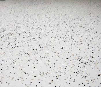 Pisos epóxicos con Hojuelas Pisos epoxicos con hojuelas